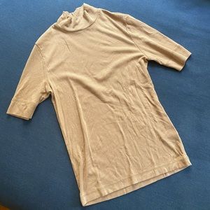 Everlane Ribbed Mockneck Tee